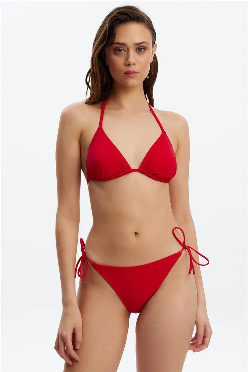 MM8500 Üçgen Bikini Üst - Kırmızı
