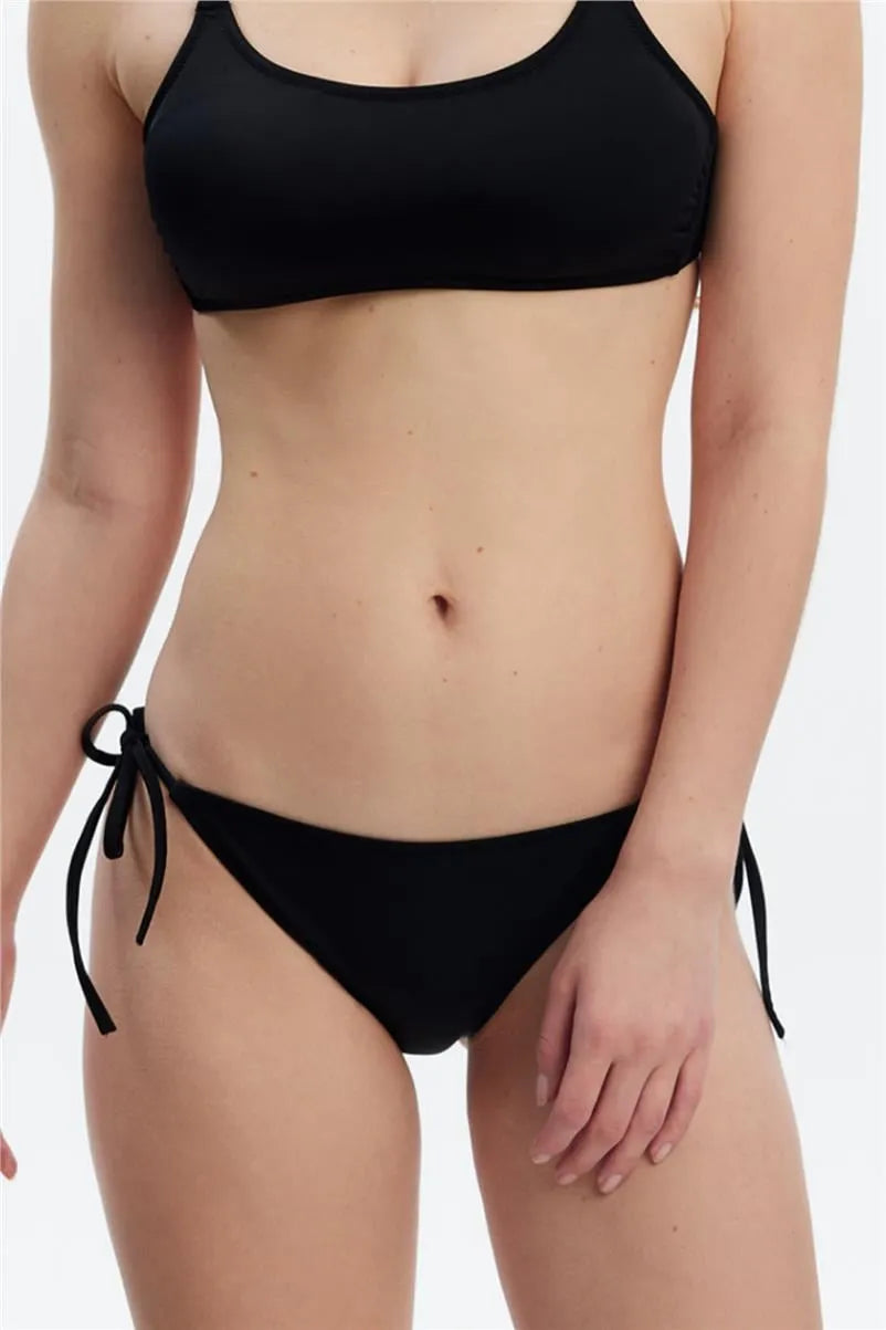 MM8504 İpli Bikini Alt - Siyah
