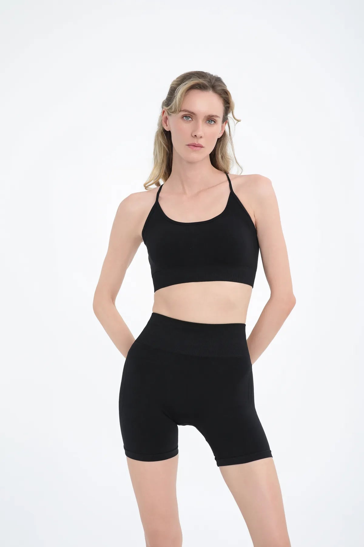 Seamless İnce Askılı Spor Bra - Siyah