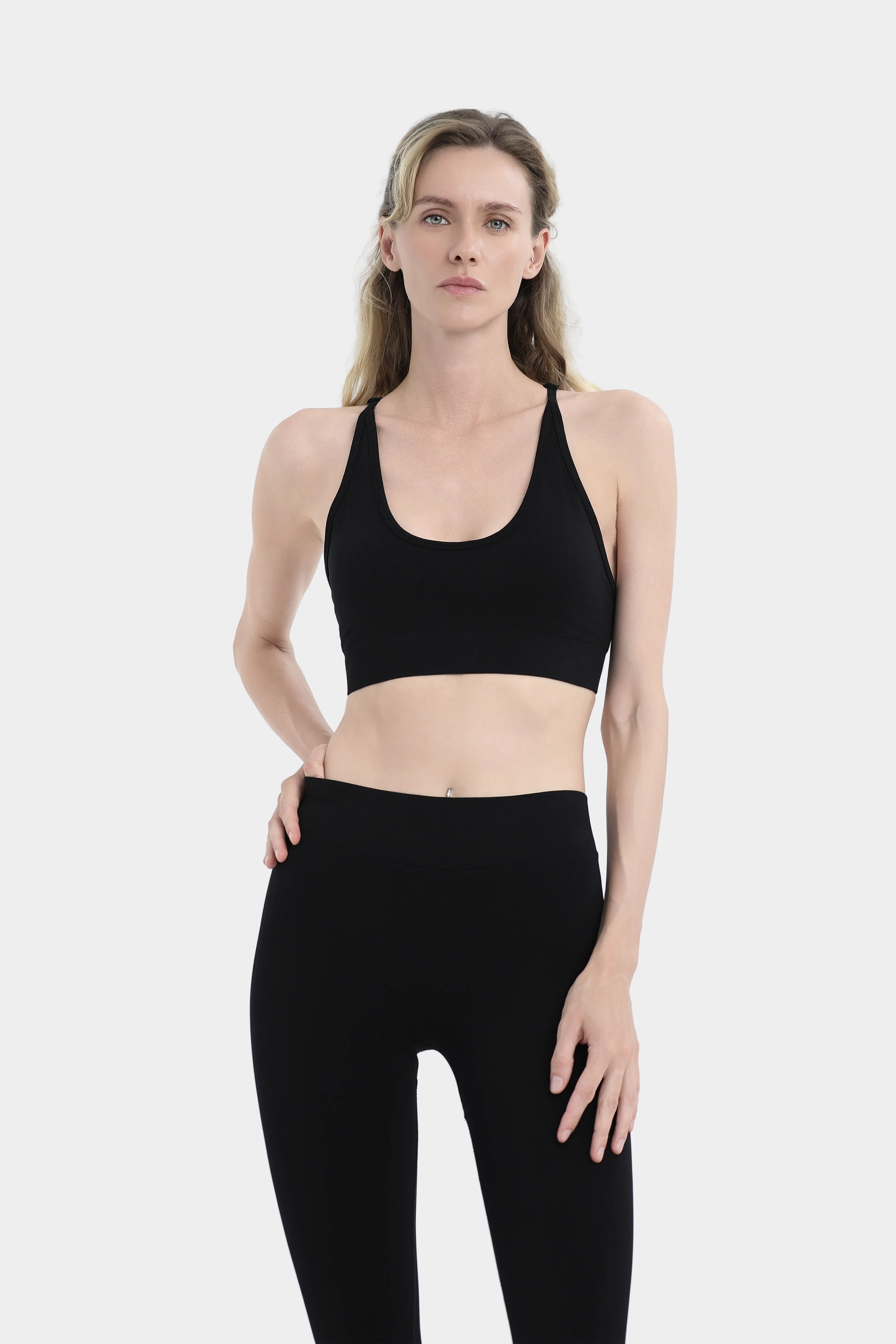 Seamless Çapraz Askılı Spor Bra - Siyah
