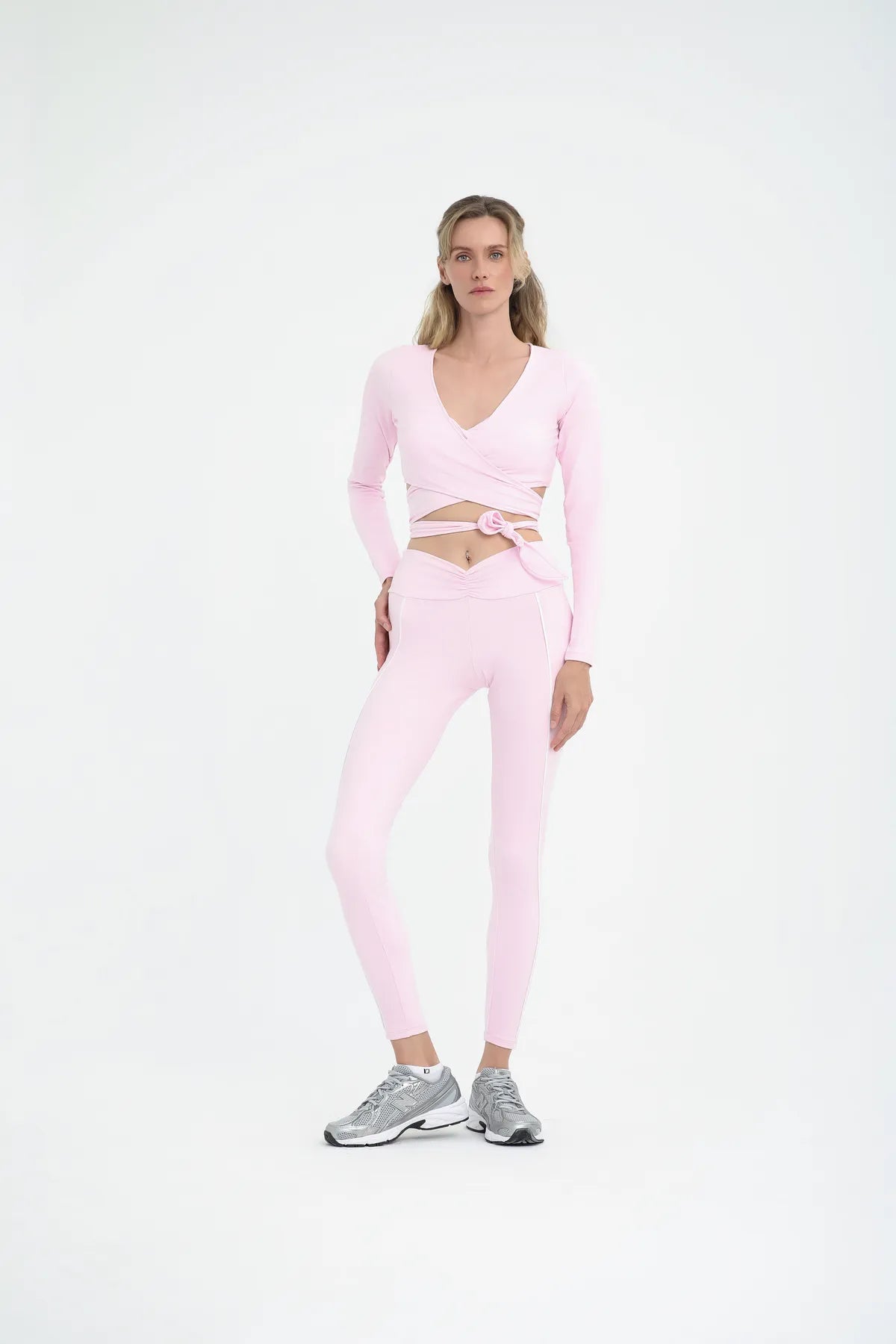 Uzun Kollu Bağlamalı Spor Body - Pembe