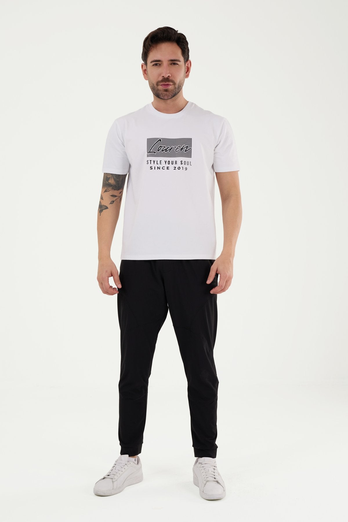 #renk_beyazkarelouren