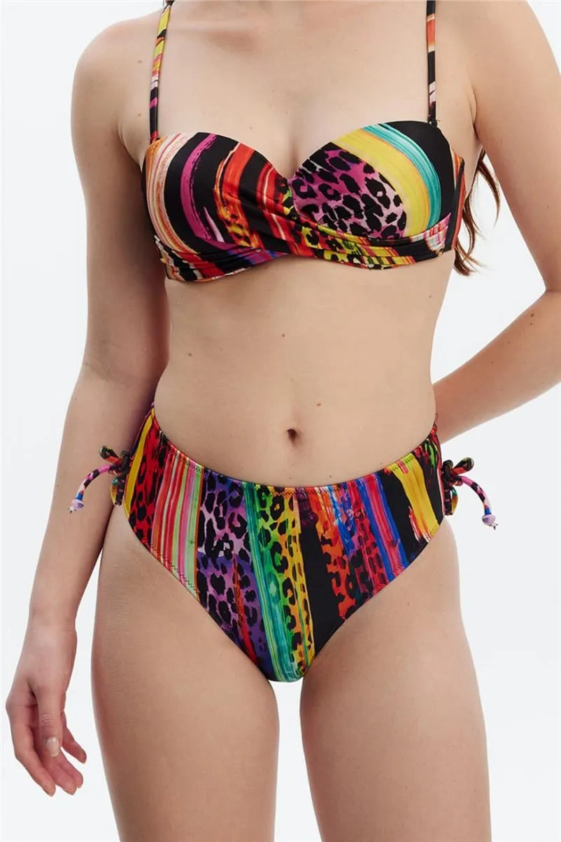MM8509 Kenarı Tünelli Bikini Altı - Leopar