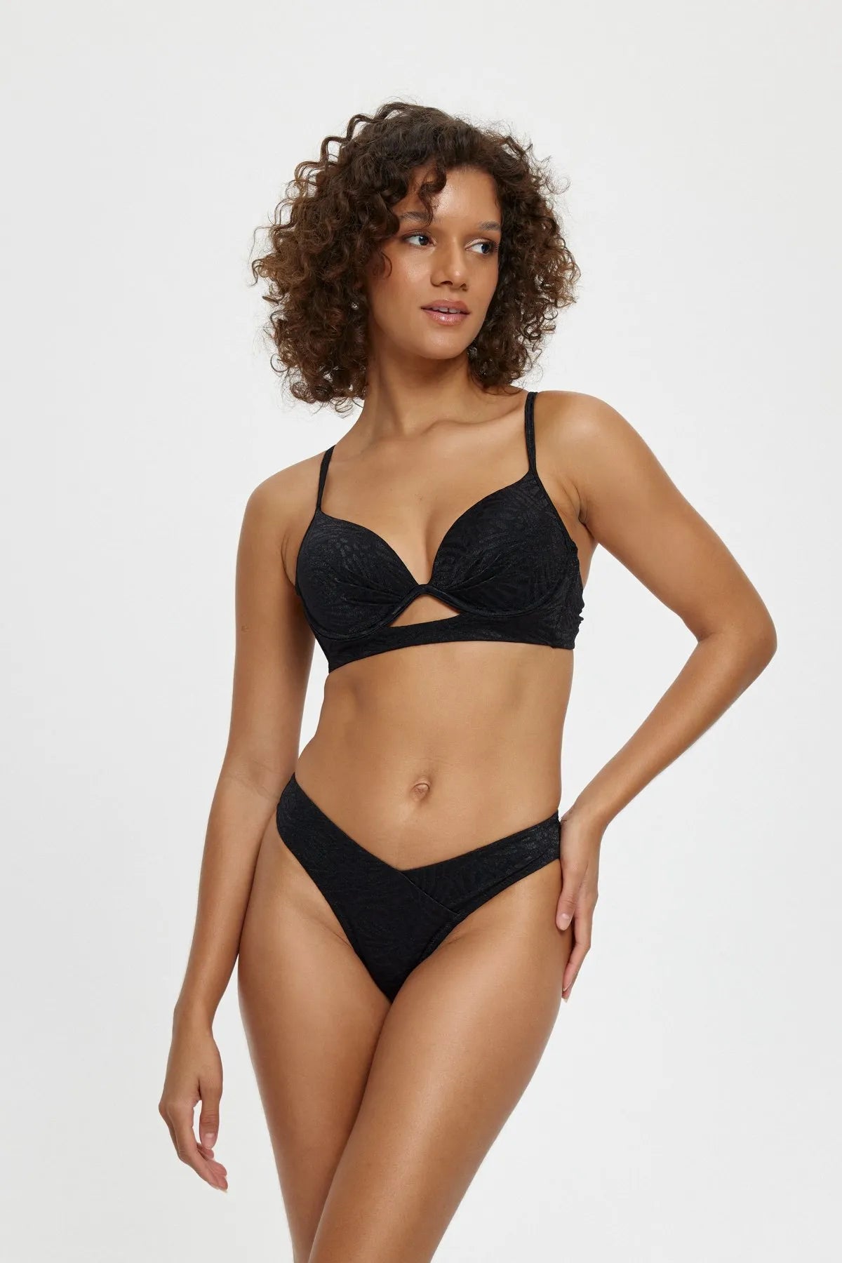 LB1986 Yarın Destekli Bikini Takımı - Siyah