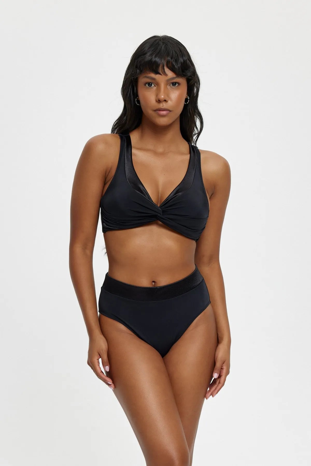 B11043 Toparlayıcı V Yaka Saten Detaylı Bikini Takım - Siyah