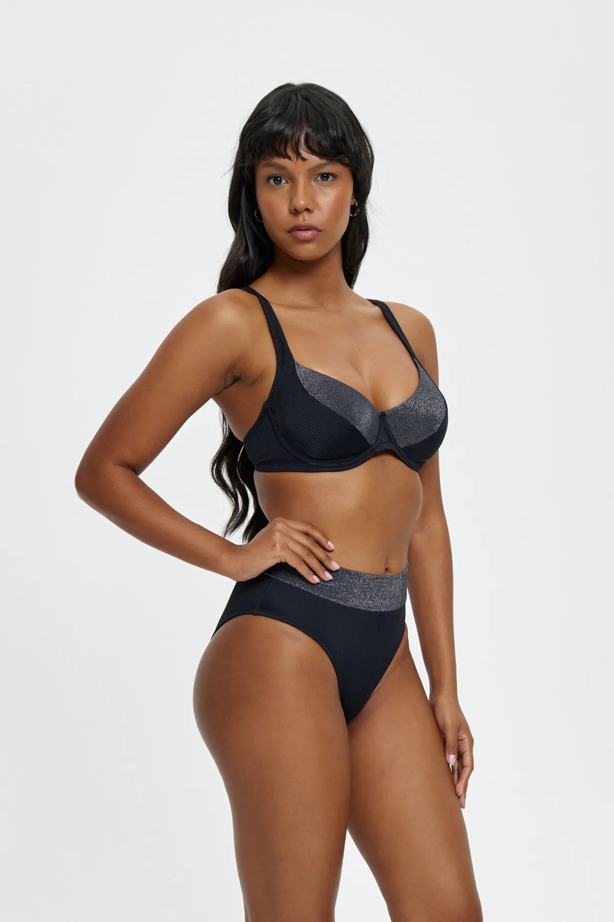 B11067 Toparlayıcı Sim Detaylı Telli Bikini Takımı - Siyah