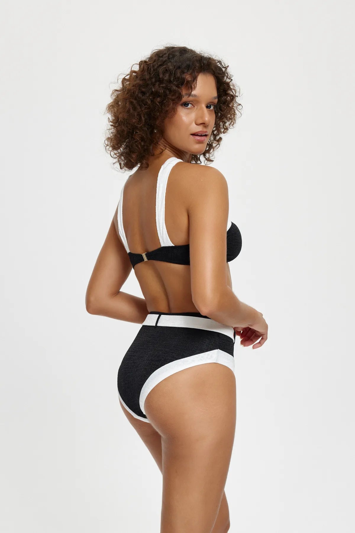 B11084 Çapraz Bantlı Bikini Takımı - Siyah