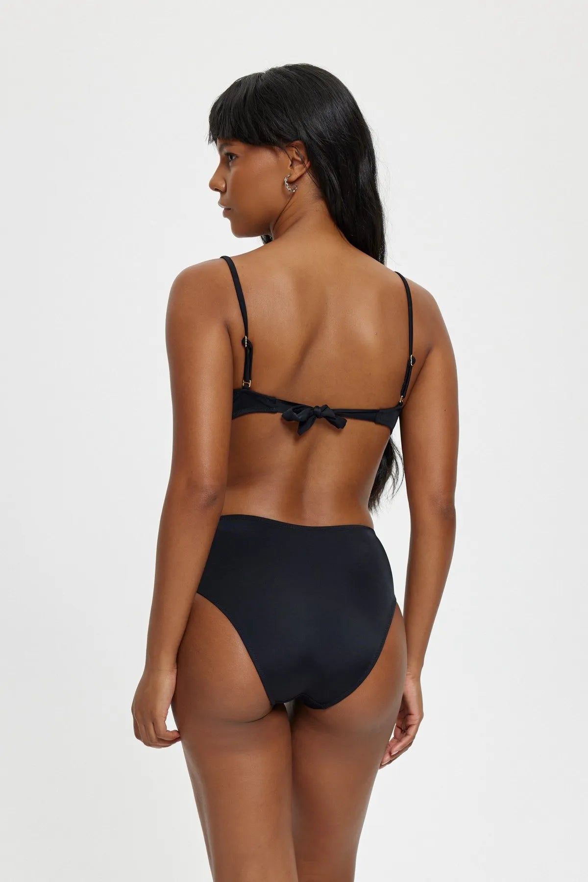 B11090 Straplez Boş Kaplı Boncuklu Bikini Takımı - Siyah