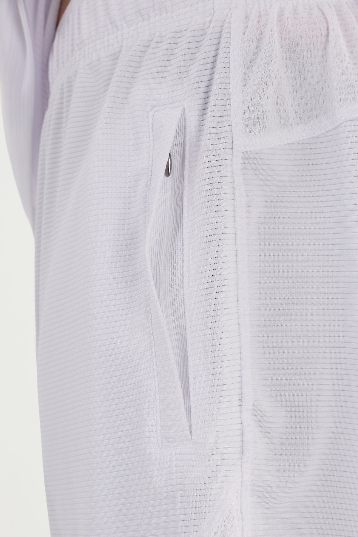 W858 Nefes Alan Şort