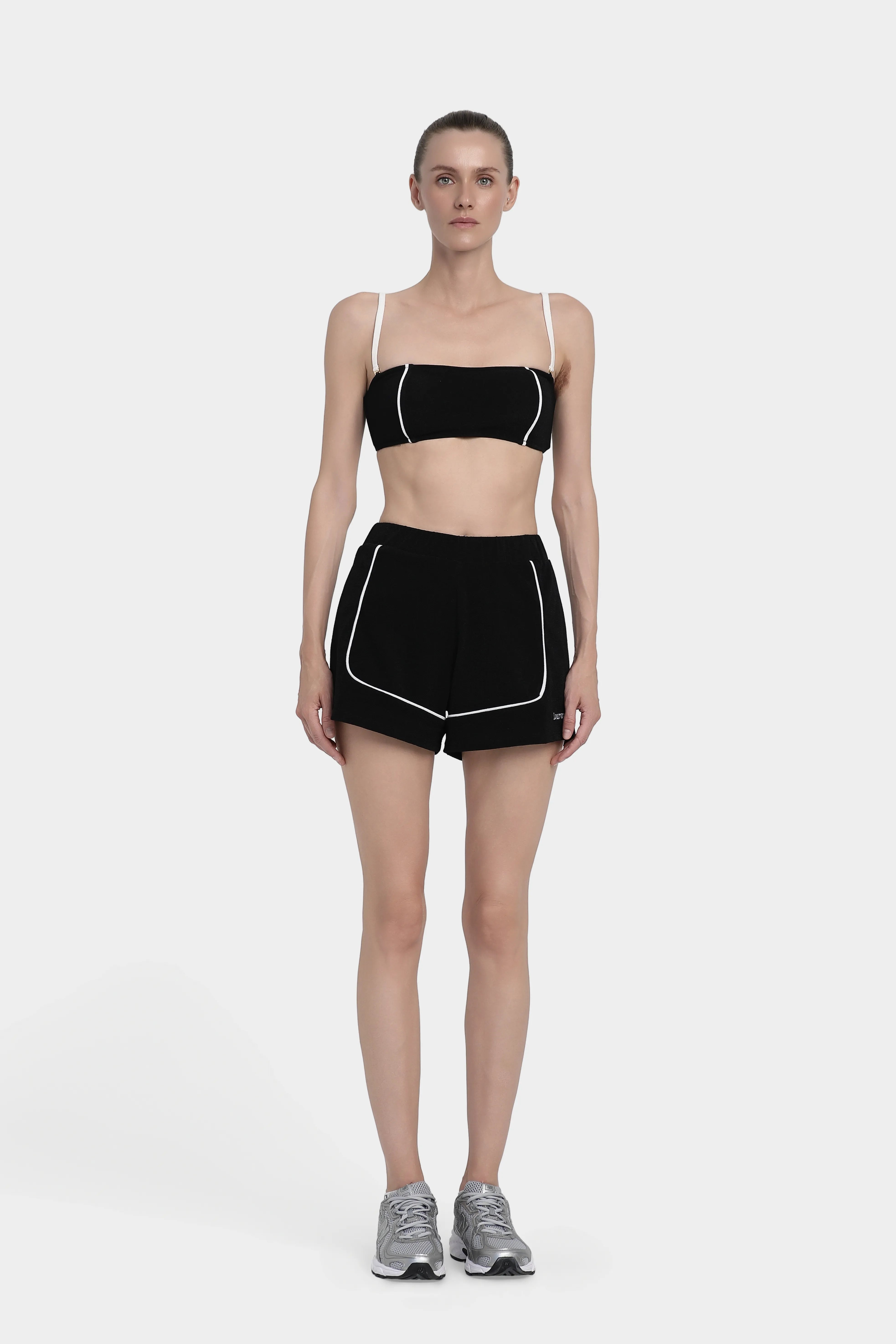 Kontrast Biyeli Spor Şort - Siyah